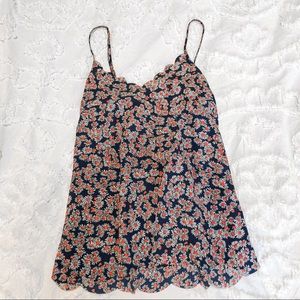 Scalloped Daisy Tank